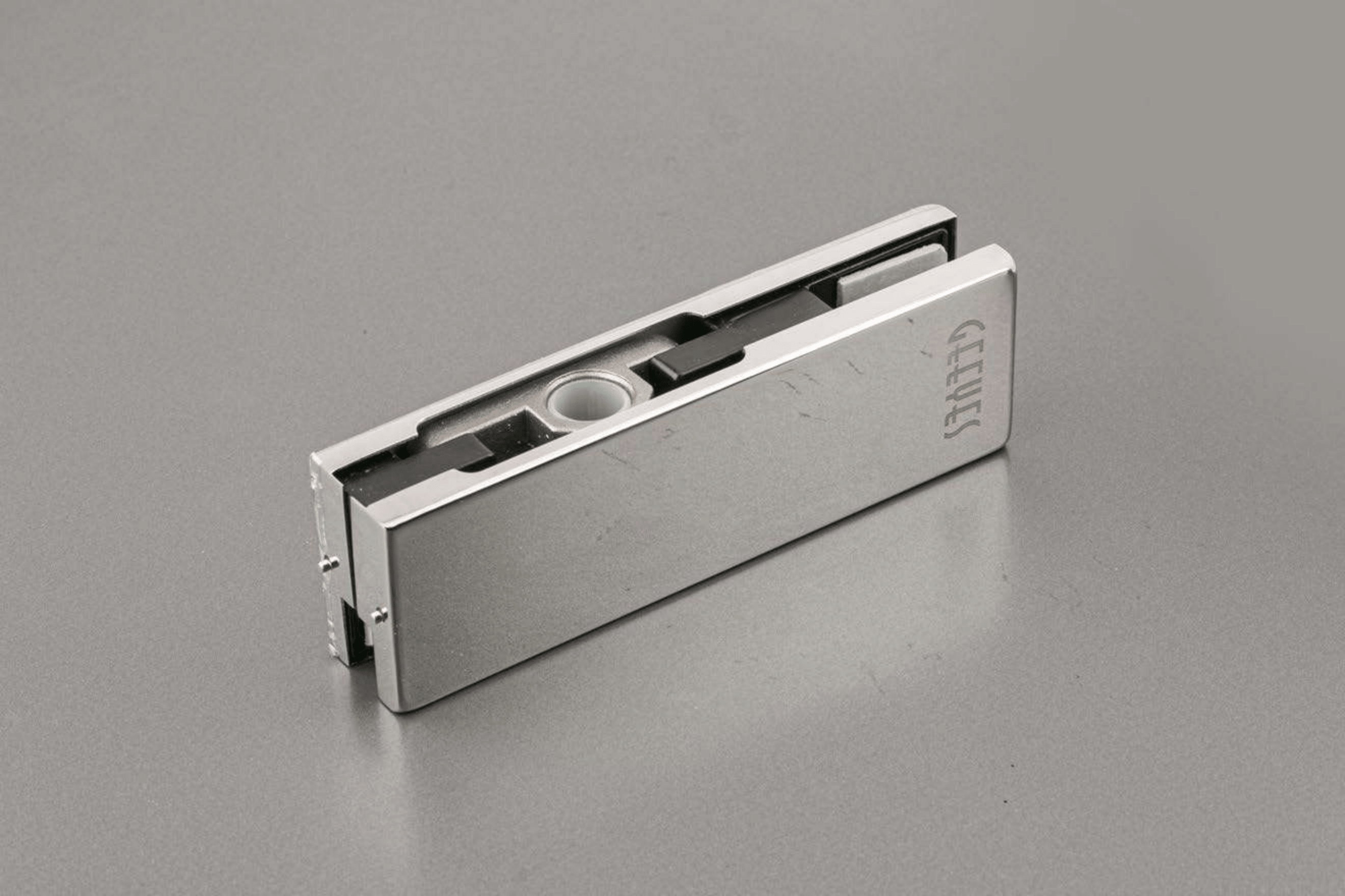 02. GLASS PATCH FITTINGS – DOORSAFE.AE