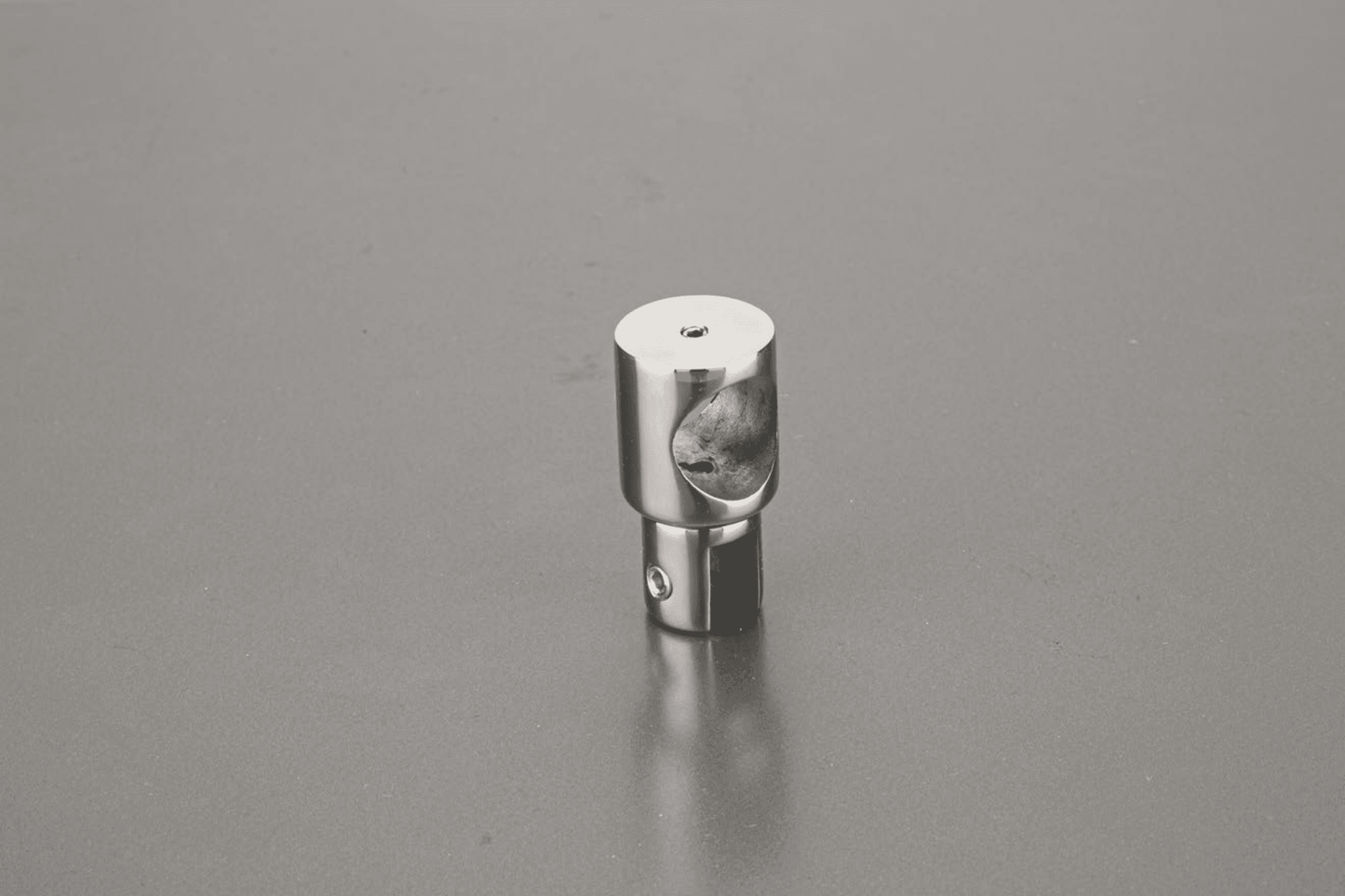 stainless steel glass to pipe connector